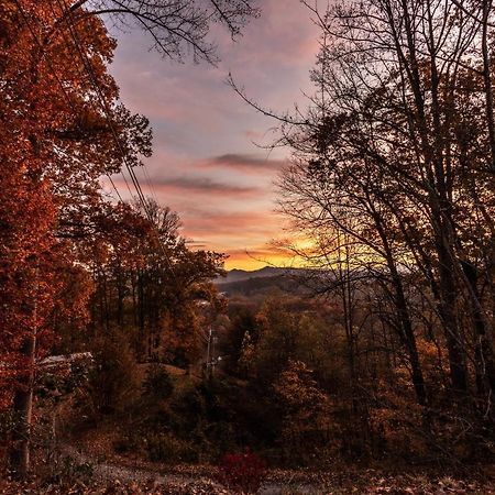 Sky High Cabin In Bryson City Villa Bagian luar foto